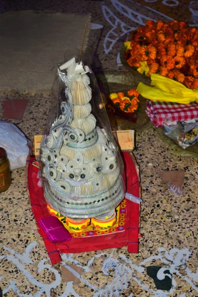 Παραδοσιακό βεγγαλικό topor (ενδυμασία) για βεγγαλικά γάμου . — Φωτογραφία Αρχείου