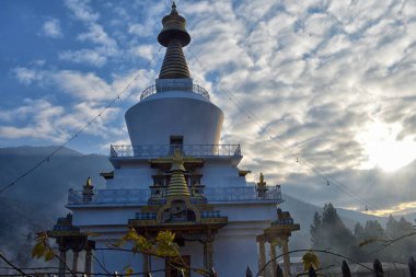 Thimphu, Butan'daki Ulusal Anıt Chhorten. Bhutan benzersiz mimari dönüm noktası cazibe .
