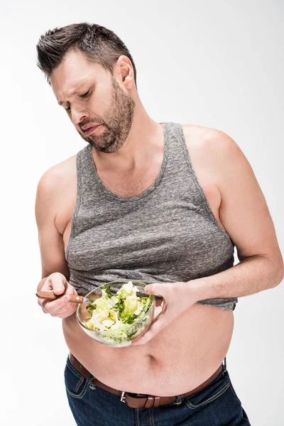 Homem Com Sobrepeso Descontente Segurando Tigela Salada Branco — Fotografia de Stock
