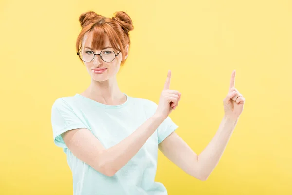 Redhead Girl Glasses Shirt Pointing Fingers Isolated Yellow — Stock Photo, Image