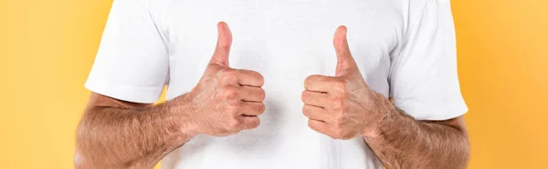 Partial View Man White Shirt Showing Thumbs Isolated Yellow Panoramic — Stock Photo, Image