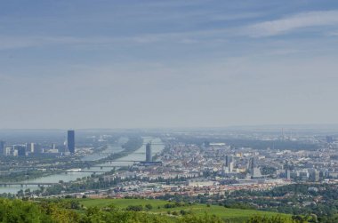 Bina, sokak ve nehir ile Viyana şehir üst görünümü