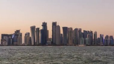 doha gökdelenler ve gün batımı