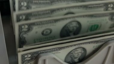 sayma makinesi faturaları 2usd sayar