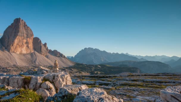 Por Sol Nas Montanhas Pirâmide — Vídeo de Stock