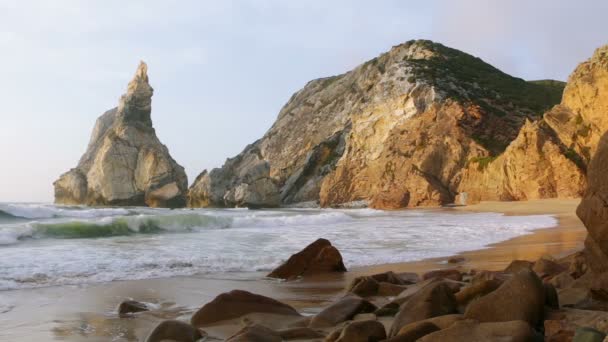 Surf Oceanico Una Spiaggia Vuota — Video Stock