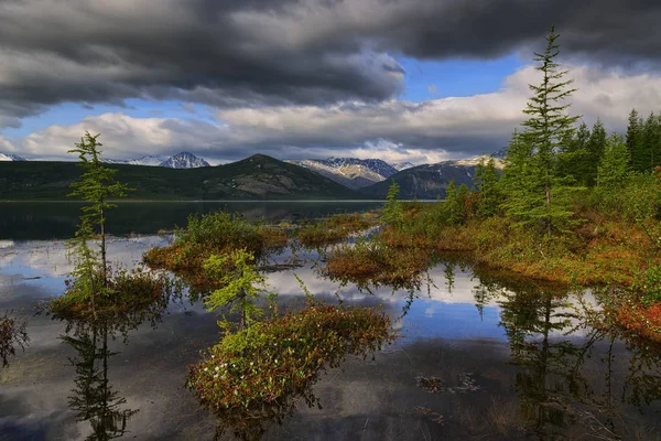 Magadan Region Kolyma Jack Londyn Jezioro — Zdjęcie stockowe