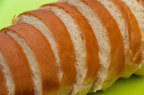 Close Van Heerlijk Zelfgemaakt Braziliaans Brood Gesneden — Stockfoto