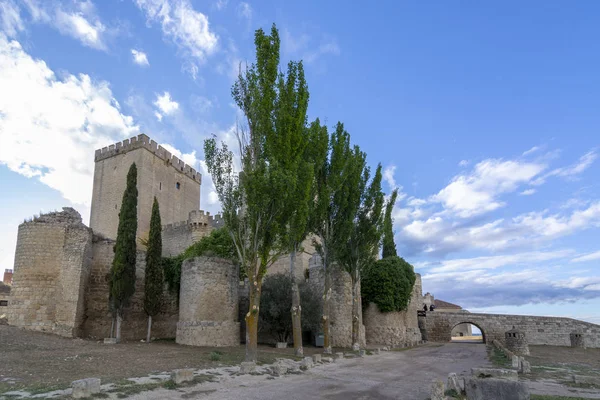 Замок Ampudia Провінції Паленсія Іспанія — стокове фото