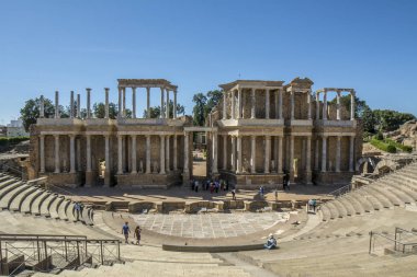 Roma Tiyatrosu sahne önü Merida İspanya içinde. Önden Görünüm