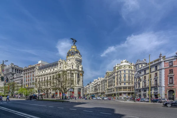 Madrid Spagna Aprile 2017 Gran Iconico Metropolis Building Circondati Dall — Foto Stock