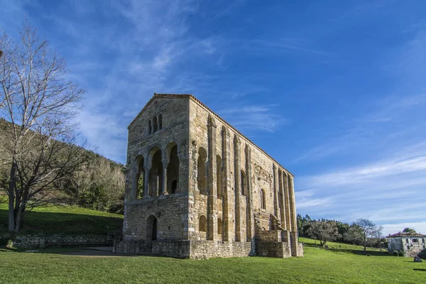 Iglesia Santa María Del Naranco Iglesia Santa María Del Naranco — Foto de Stock