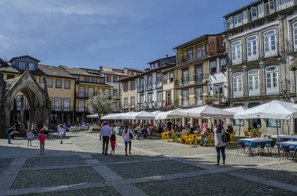 Praça de São Tiago é a praça principal do centro histórico de Gu — Fotografia de Stock