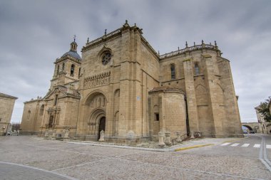 Ciudad Rodrigo, Salamanca, İspanya; Eylül 2016: küçük Katedrali, tarihi şehir Ciudad Rodrigo Salamanca il görünümünü