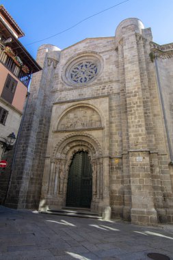 Ourense Katedrali St Martin için adanmış Romanesk kapak.