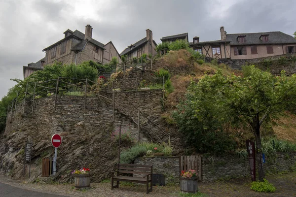 Conques Pirenei Midi Francia Giugno 2015 Tipica Stradina Pietra Nel — Foto Stock