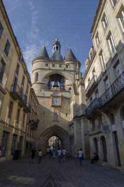 Bordeaux, Aquitaine, Fransa; Eylül 2014: Bordeaux, Fransa Grosse Cloche kapıda saatinde