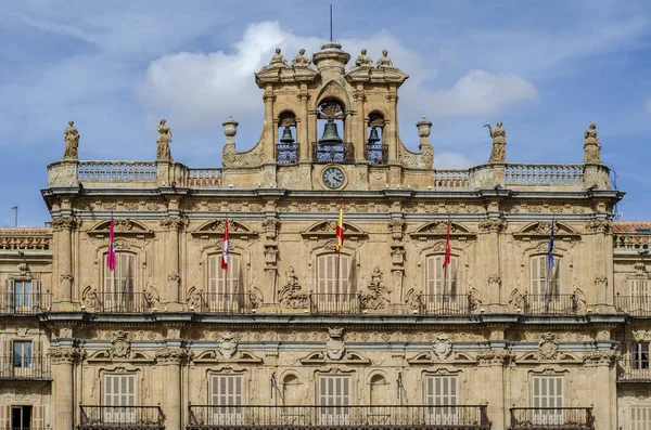Salamanca, İspanya'nın Ana Meydanı'nda Belediye Binası ve cephe detay