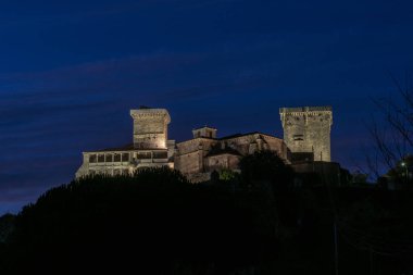  12. yüzyıl kale kasaba karakol, Galiçya, İspanya yakınındaki Monterrei kalesidir
