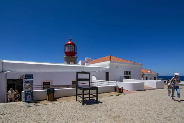 Sagres Portugal Junho 2017 Turistas Que Visitam Fortaleza Farol Cabo — Fotografia de Stock