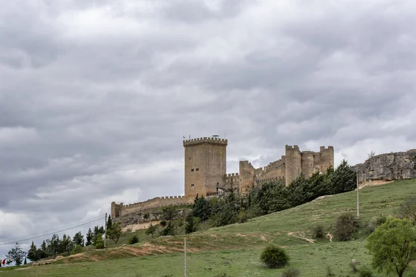 Penaranda ドゥエロ スペイン ブルゴス 2015 ビューの城の Penaranda ドゥエロ ブルゴス スペインの州 — ストック写真