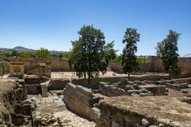 Merida, Badajoz, İspanya; Mayıs 2015: eski Arap Alcazaba Merida, arkeolojik sit Unesco Dünya Mirası olan kalıntıları.