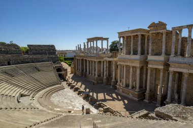 Merida, Badajoz, İspanya; Mayıs 2015: Roma Merida tiyatroda. Merida, İspanya en büyük ve en kapsamlı arkeolojik sitelerinden birini arkeolojik ensemble, yer. It 1993 yılında Unesco tarafından Dünya Mirası ilan edildi