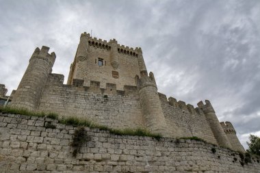 Penafiel, İspanya'nın kalenin detaylı görünümü