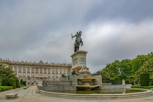 Madrid Spanje Mei 2015 Monument Aan Philip Achtergrond Gevel Van — Stockfoto