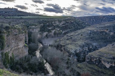 Duraton orak kaya..... Sepulveda köyü Virgin kutsal dan görünümünü