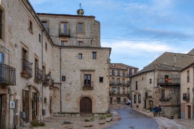  Hapishane ve eski köy Sepulveda, S kasabasında bir sokak