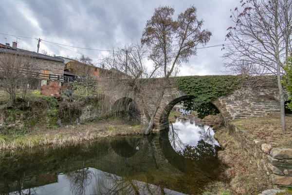 Ponte Romana Com Dois Arcos Sobre Rio Onor Rio Onor — Fotografia de Stock