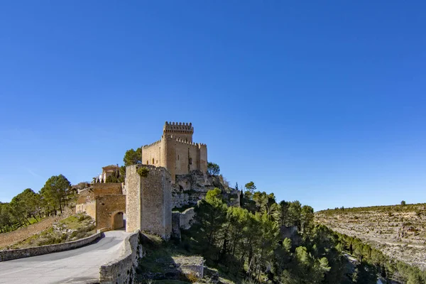 Замок Деревни Аларкон Провинции Куэнка Испании Солнечный Зимний День — стоковое фото