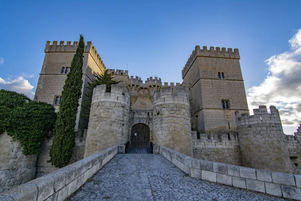 Vista Del Castillo Medieval Ampudia Del Siglo Provincia Palencia —  Fotos de Stock