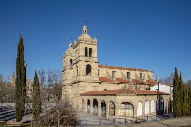 Salamanca, İspanya; Şubat 2019: Salamanca anıtsal şehir eteklerinde Arrabal Kilisesi'nin görünüm