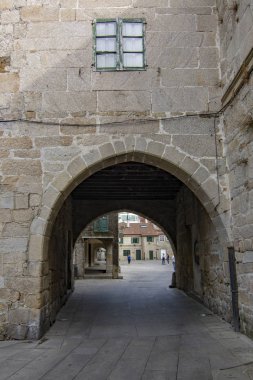 Pontevedra, Galiçya, İspanya; Eylül 2018: Pontevedra Merkezi eski binada detay. 