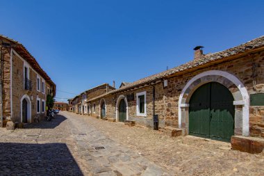 Castrillo de los Polvazares, Leon, İspanya, Haziran 2017: castrillo de Los Polvazares, kuzey batısında İspanya Ortaçağ köyün ana caddesi. Maragateria, kaç yerlerden biri