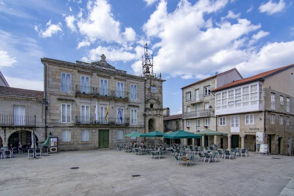 Hauptplatz der mittelalterlichen Stadt Ribadavia, Spanien — Stockfoto