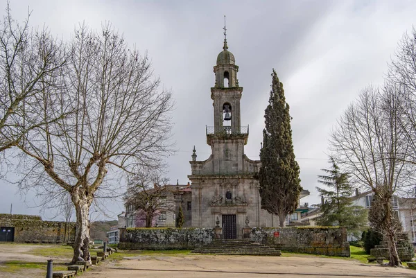 Église de San Benito dans le village d'Allariz à Orense — Photo