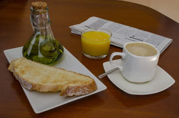 Continental breakfast with olive oil — Stock Photo, Image