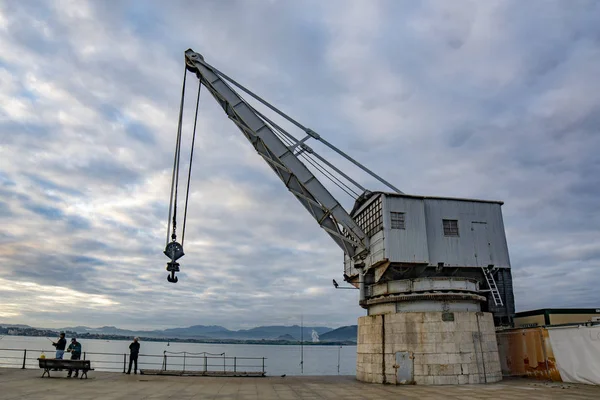 View of the old crane called Grua de Piedra in Santander — Stock Photo, Image