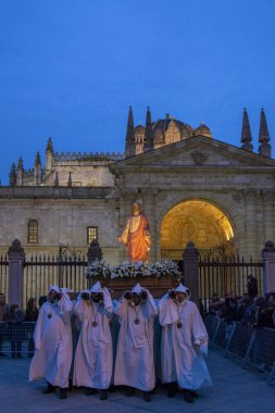 Geleneksel İspanyolca kutsal hafta Geçit töreninde Zamora