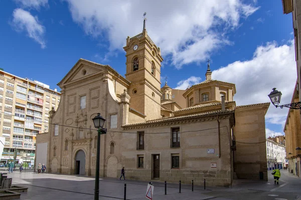 Santo Domingo kilise ve Huesca San Martin. — Stok fotoğraf