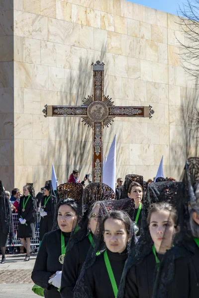 Procesión de Semana Santa el Jueves Santo por la mañana en Zamora — Foto de Stock