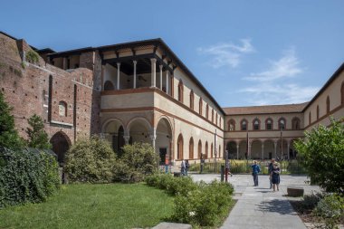 Sforza Kalesi - Castello Sforzesco Milano, İtalya