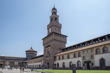 Sforza Kalesi - Castello Sforzesco Milano, İtalya
