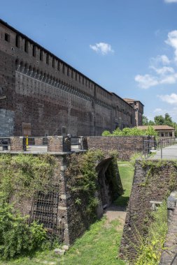 Sforza Kalesi - Castello Sforzesco Milano, İtalya