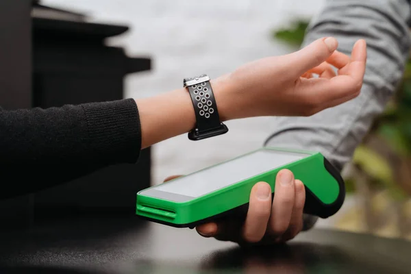 Client Making Contactless Payment Smart Watch Nfc Technology Close Modern — Stock Photo, Image