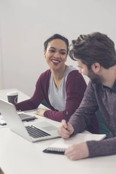 Colleagues Working Together Office — Stock Photo, Image