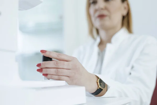 Mujer Doctora Trabajo — Foto de Stock